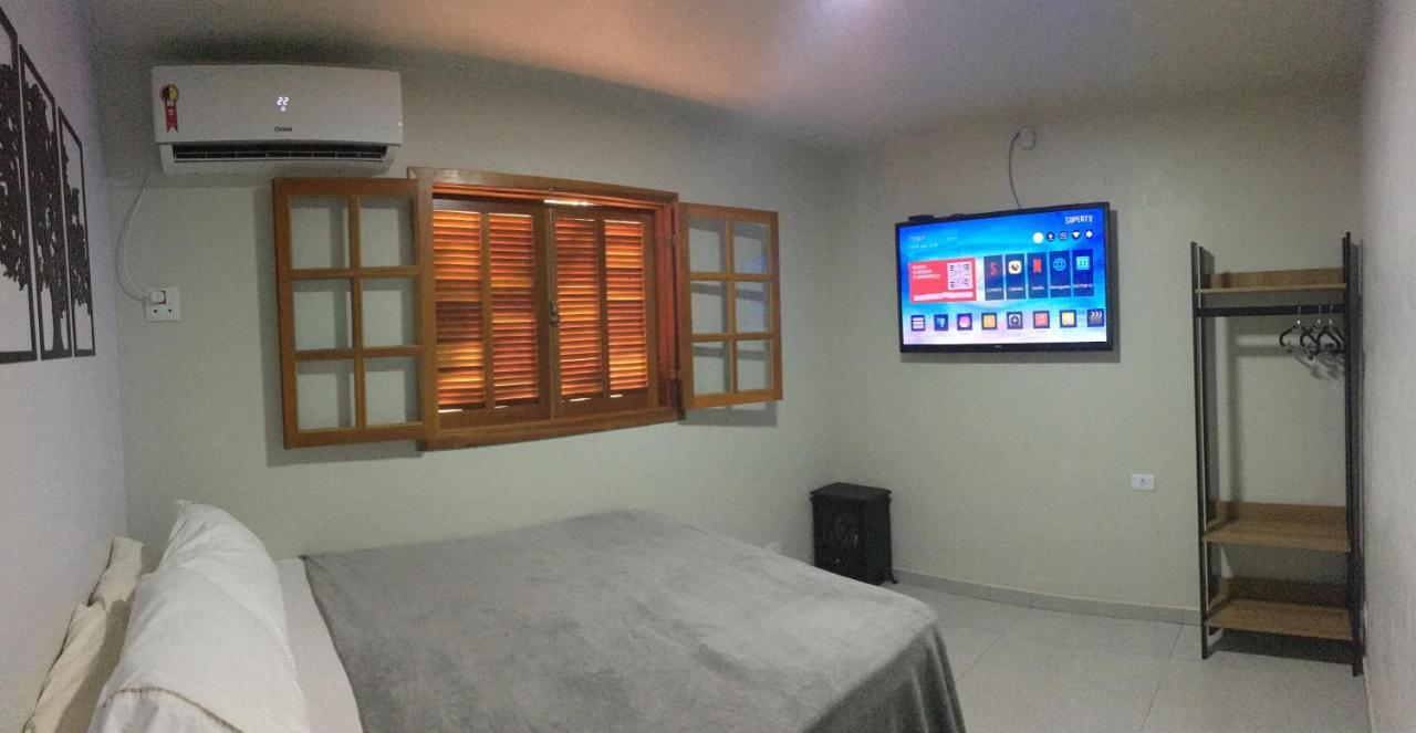 Casa De Campo Com Piscina Jaguariaiva Ngoại thất bức ảnh